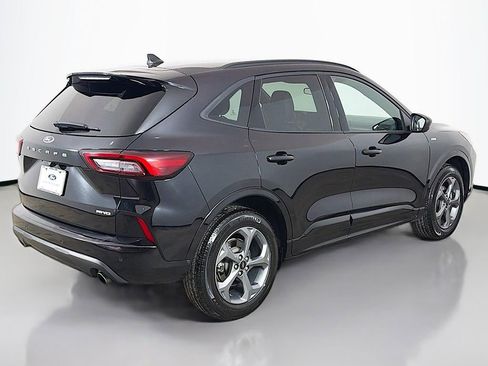 Used 2024 Ford Escape ST-Line w/ Tech Pack #1 AWD/4WD image 9