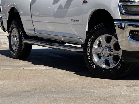 Used 2025 RAM 2500 Big Horn AWD/4WD image 12