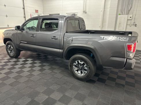 Used 2021 Toyota Tacoma TRD Off-Road w/ Technology Package AWD/4WD image 6
