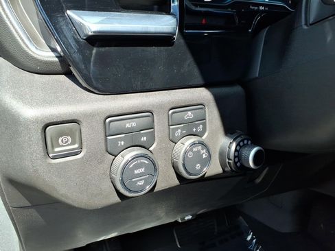 Used 2024 Chevrolet Silverado 1500 LT AWD/4WD image 17