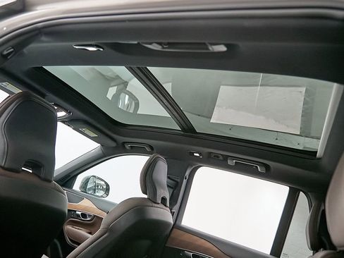 Certified 2023 Volvo XC90 T8 Plus w/ Protection Package AWD/4WD image 23