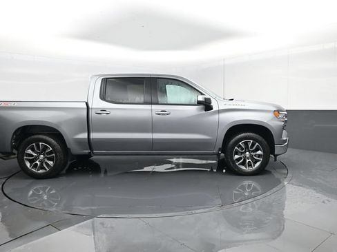 Used 2024 Chevrolet Silverado 1500 LT AWD/4WD image 4
