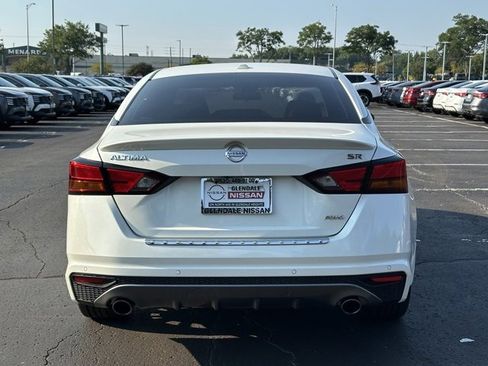 Certified 2022 Nissan Altima 2.5 SR image 4