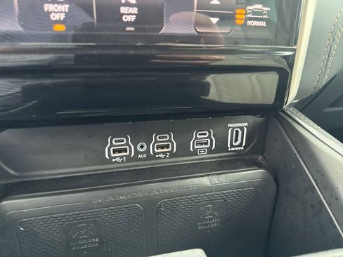 Used 2025 RAM 1500 Tungsten image 16