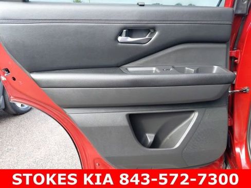 Used 2022 Nissan Pathfinder Platinum w/ Lighting Package (N93) image 28