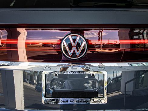 New 2026 Volkswagen Atlas Cross Sport SE image 17