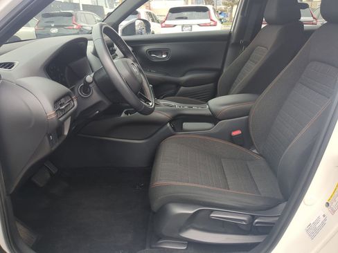 Used 2024 Honda HR-V Sport image 17