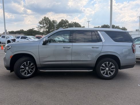Used 2023 Chevrolet Tahoe LT w/ LT Signature Package RWD image 9