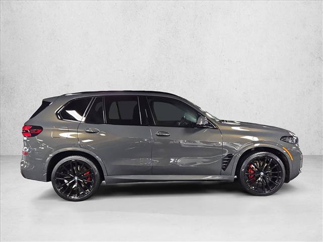 Certified 2024 BMW X5 xDrive40i w/ M Sport Package AWD/4WD image 4