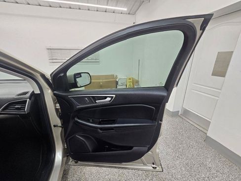 Used 2017 Ford Edge SEL w/ Equipment Group 201A FWD image 28