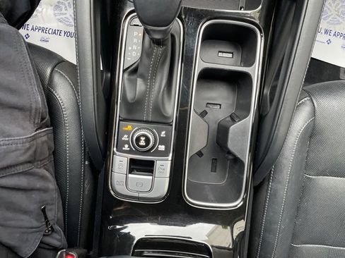 Certified 2022 Kia Telluride EX w/ EX Premium Package image 13