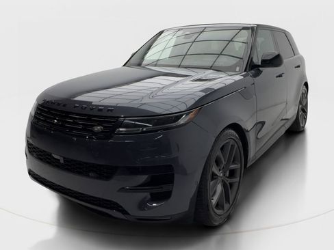 Used 2024 Land Rover Range Rover Sport SE AWD/4WD image 4