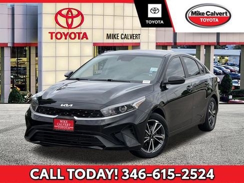 Used 2022 Kia Forte LXS FWD image 1