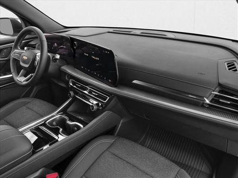 Used 2026 Chevrolet Traverse LT w/ Midnight/Sport Edition image 11