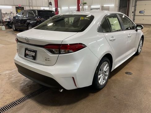 New 2026 Toyota Corolla XLE image 6
