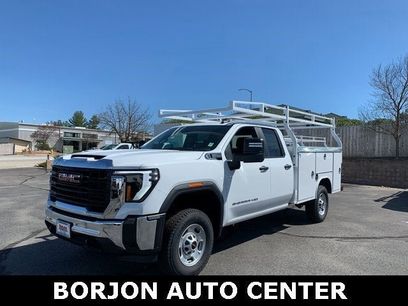 New 2025 GMC Sierra 2500 Pro w/ Convenience Package