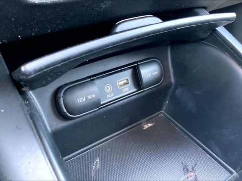 Used 2020 Kia Sorento L FWD image 28
