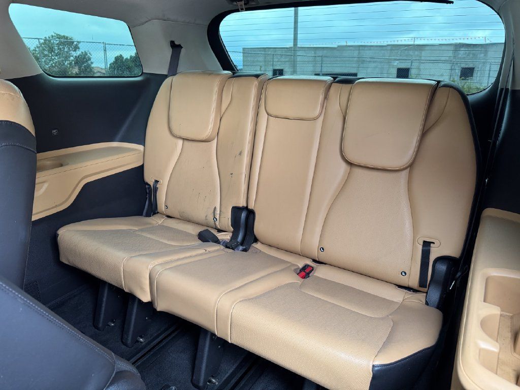 Used 2024 Kia Carnival LX FWD image 9