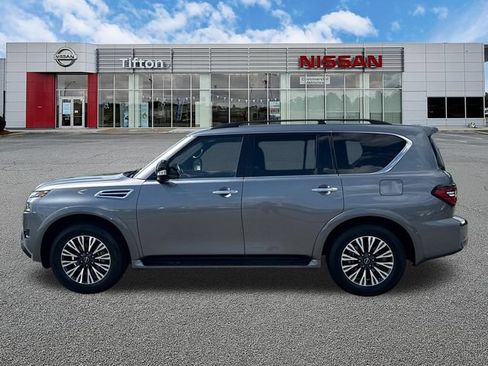 Used 2024 Nissan Armada SL w/ Midnight Edition Package RWD image 4
