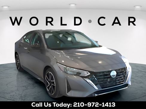 Used 2025 Nissan Sentra SR w/ SR Premium Package image 1