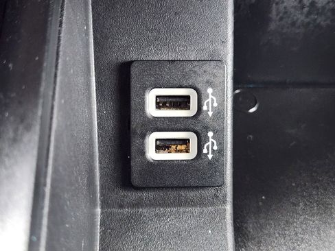 Used 2019 Ford F150 Platinum w/ Equipment Group 701A Luxury image 28