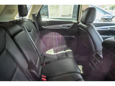 Used 2019 Cadillac XT5 Luxury FWD image 10