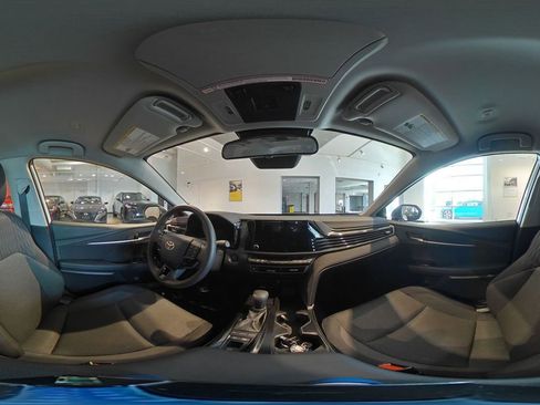 Used 2025 Toyota Camry LE image 42