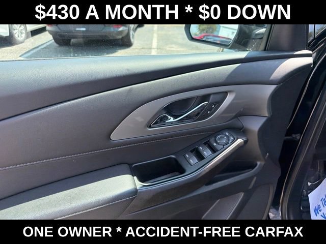 Used 2023 Chevrolet Traverse LT w/ LPO, Cargo Package FWD image 13