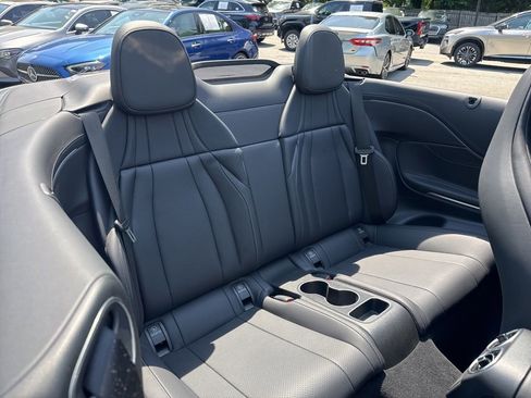 Used 2024 Mercedes-Benz CLE 300 4MATIC Cabriolet image 7