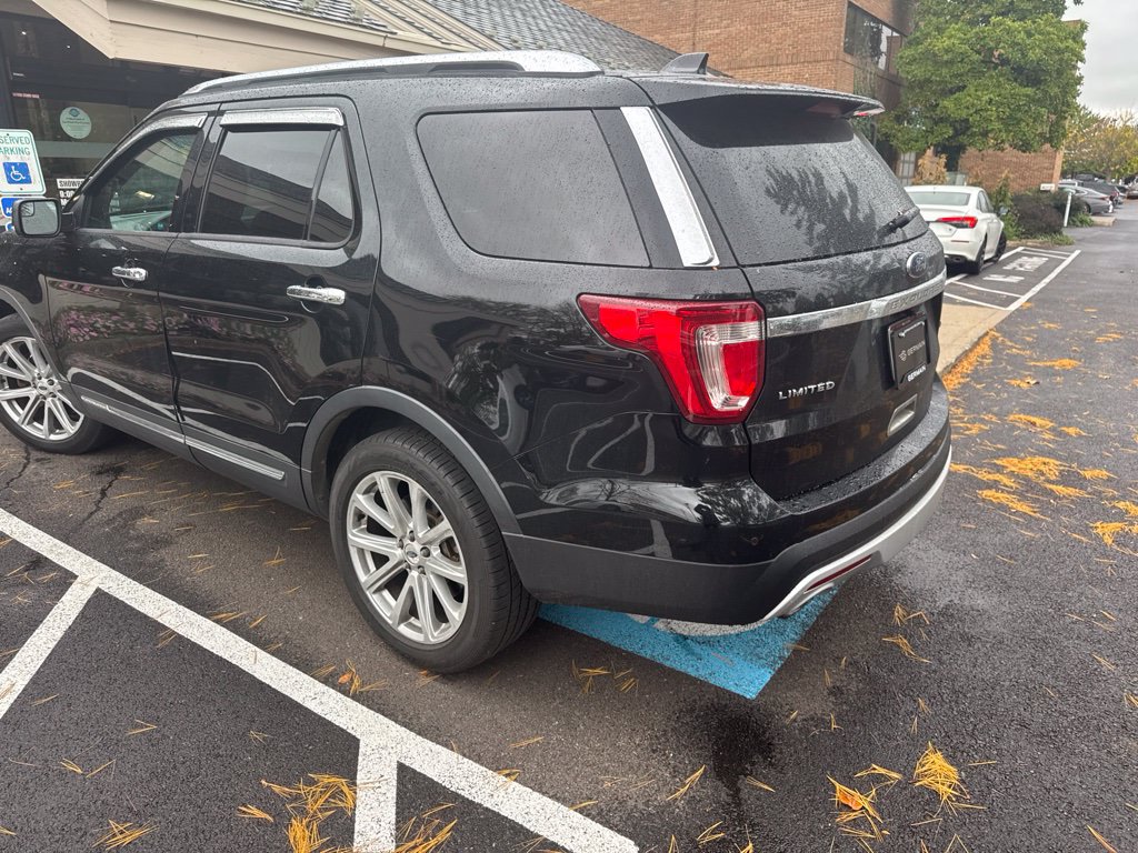Used 2016 Ford Explorer Limited FWD image 5