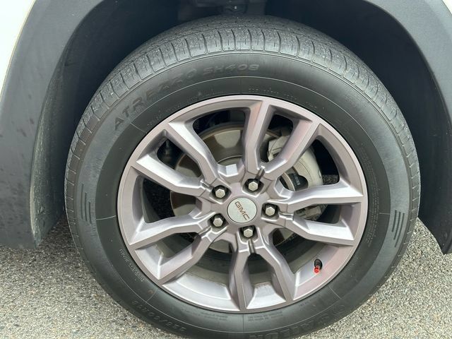 Used 2023 GMC Terrain SLT AWD/4WD image 16