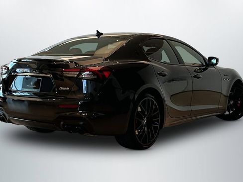 Used 2023 Maserati Ghibli Modena RWD image 7