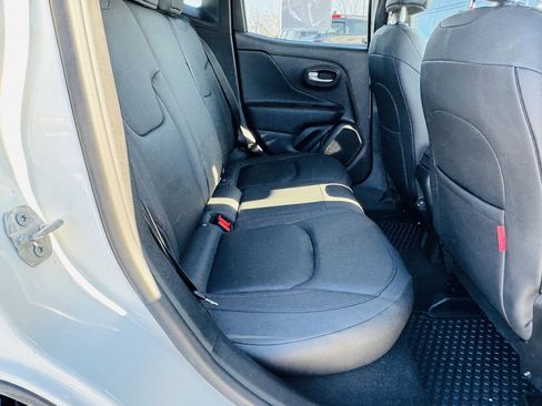 Used 2023 Jeep Renegade Trailhawk w/ Trailhawk Elite Group image 27