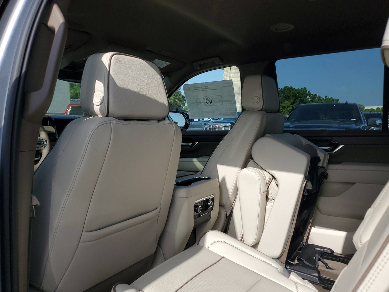 New 2026 GMC Yukon Denali RWD image 10