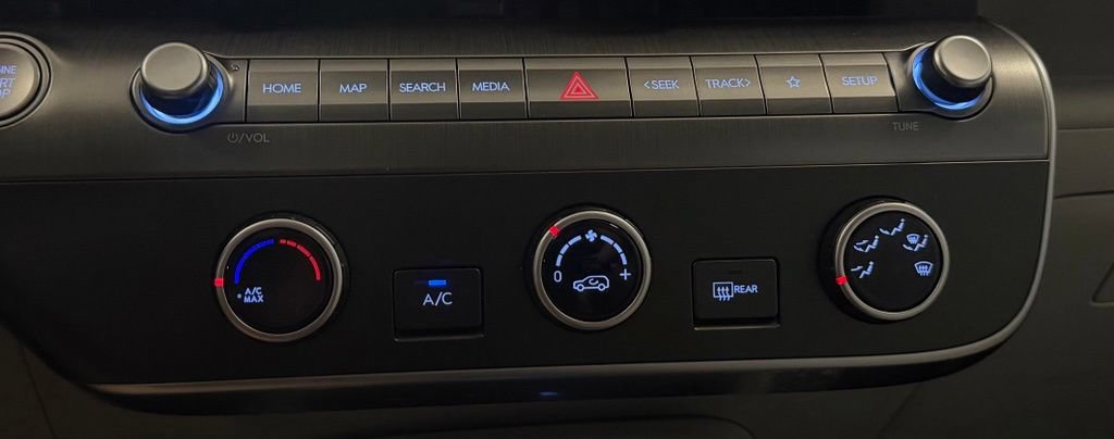 Certified 2024 Hyundai Kona SE AWD/4WD image 18