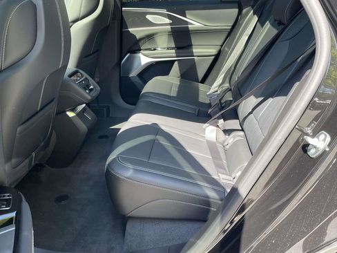 New 2026 Cadillac Lyriq Signature Sport AWD/4WD image 11