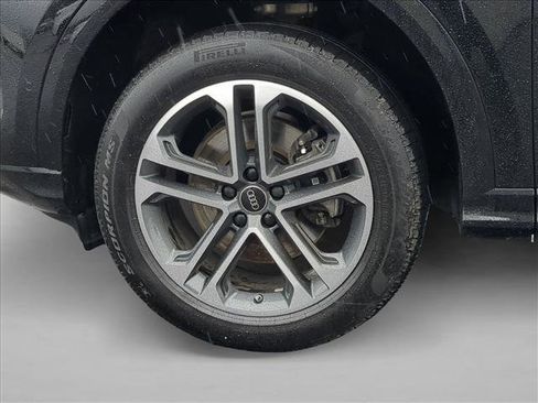 Certified 2025 Audi Q5 Premium w/ Convenience Package AWD/4WD image 24