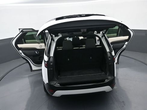 Used 2023 Land Rover Discovery HSE R-Dynamic AWD/4WD image 44