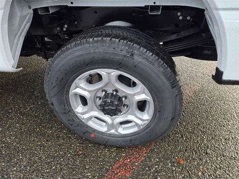 New 2026 Ford F350 XLT w/ XLT Premium Package image 8