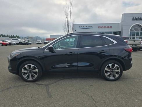 Used 2025 Ford Escape Platinum image 2