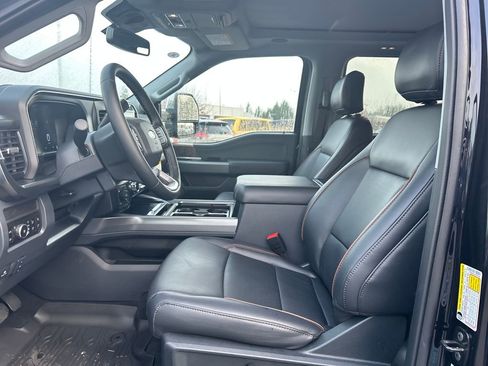 Used 2026 Ford F350 Lariat w/ Lariat Ultimate Package image 5