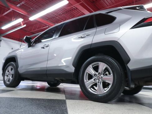 Used 2022 Toyota RAV4 XLE w/ Convenience Package AWD/4WD image 38