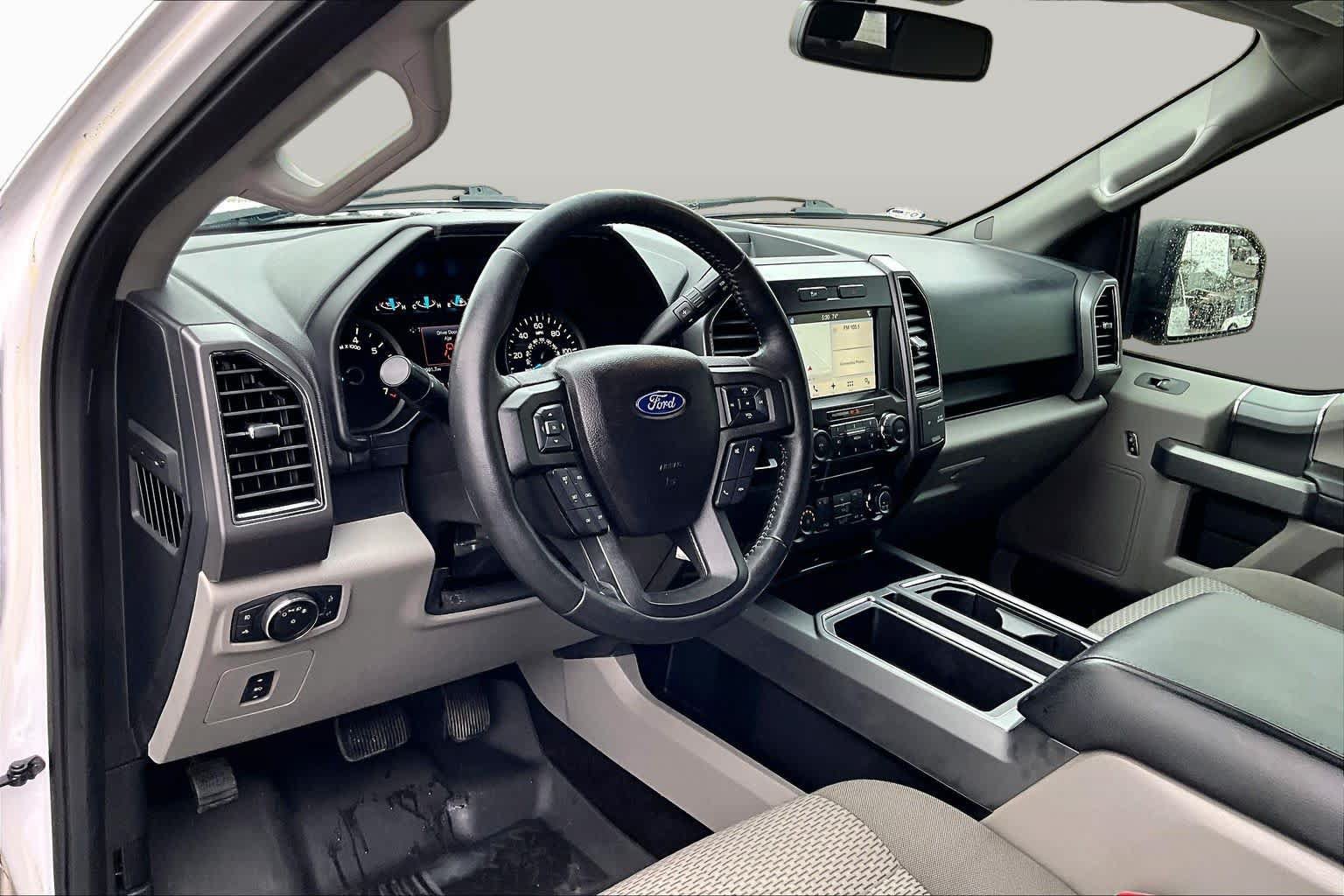 Used 2017 Ford F150 XLT w/ Equipment Group 302A Luxury RWD image 17