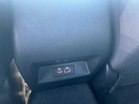 Used 2025 Nissan Altima 2.5 SV FWD image 19