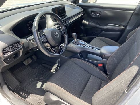 Used 2022 Toyota Tundra SR5 w/ Convenience Package RWD image 10