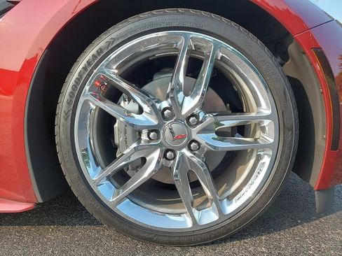 Used 2019 Chevrolet Corvette Stingray Coupe w/ 1LT RWD image 21