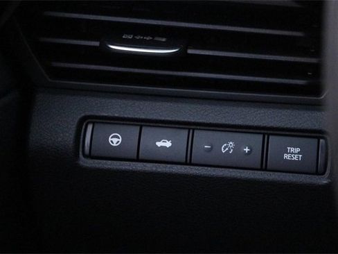 Certified 2025 Nissan Altima 2.5 SL image 19