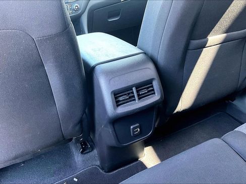 Used 2023 Chevrolet Equinox LT image 13