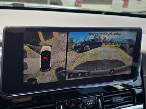 New 2026 Nissan Pathfinder SL w/ SL Premium Package image 26