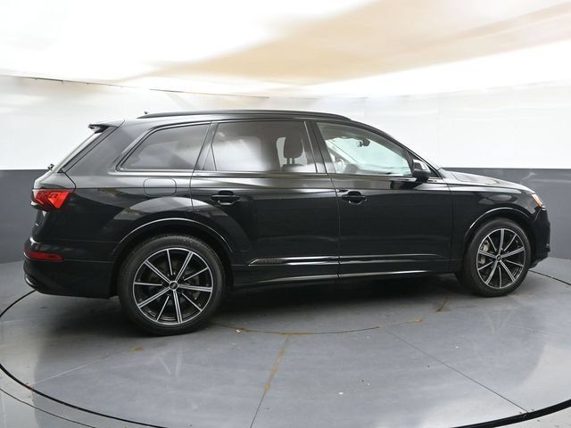 Used 2023 Audi Q7 3.0T Prestige w/ Prestige Package AWD/4WD image 6